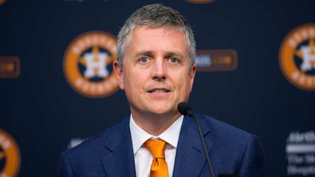 Jeff Luhnow apologizes for Astros initial statement